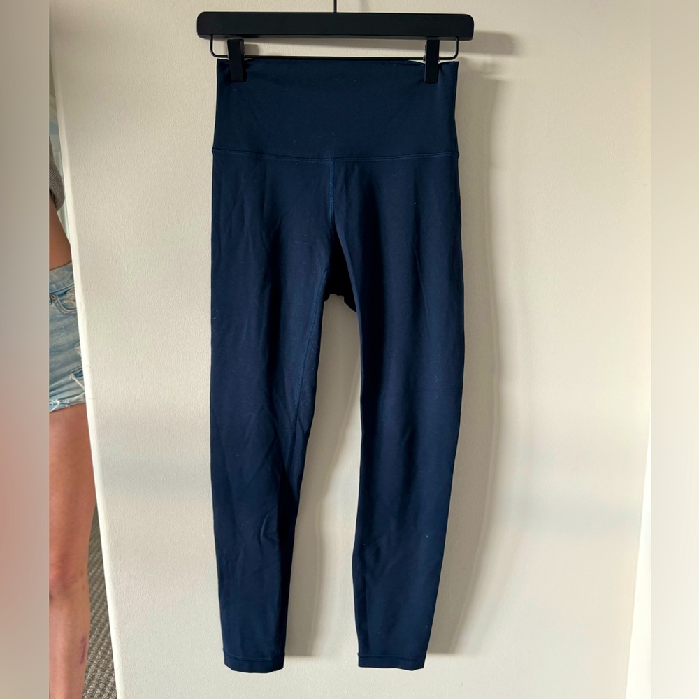 Navy Blue Lululemon Wunder Train 25” Leggings; Size 4